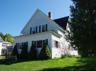 13 Prospect St, Dexter, ME 04930