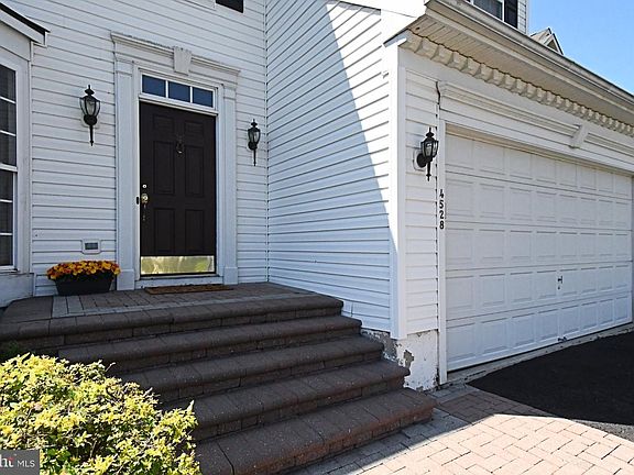 3rd image of 4528 Deep Glen Way