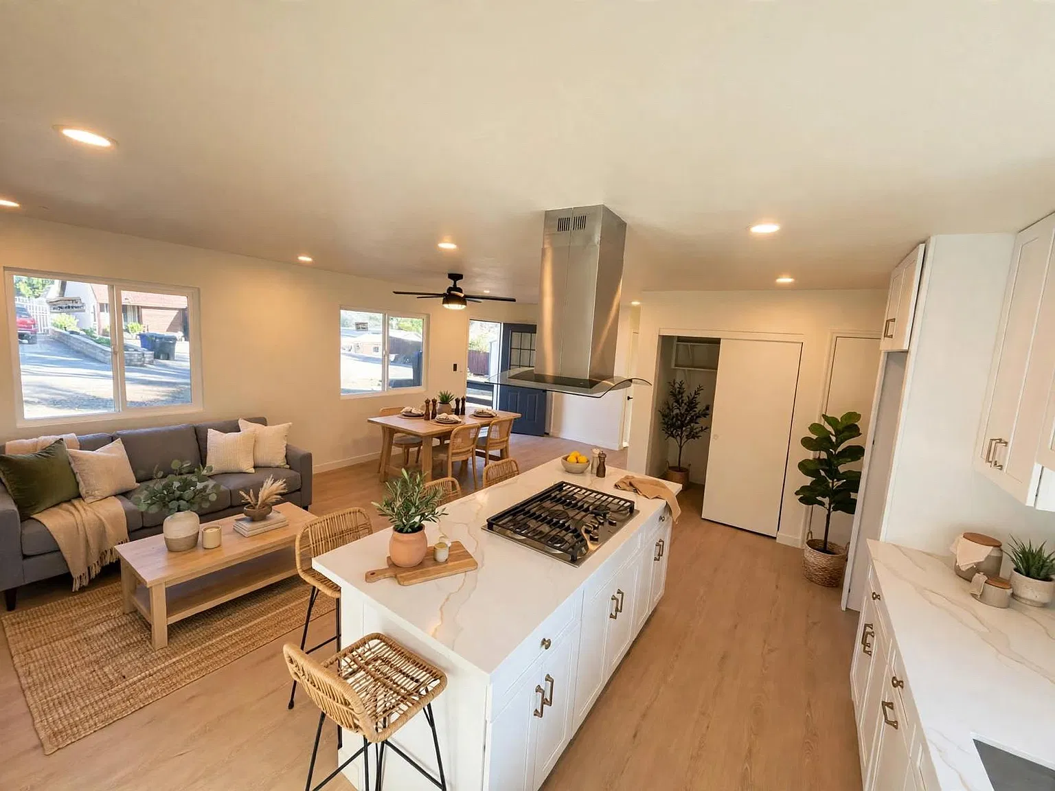 8271 Golden Ave — Photo 1