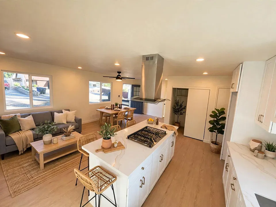 8271 Golden Ave #B