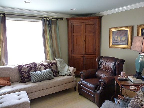 Huge bay window with hardwoods