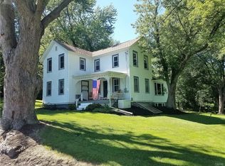 2381 Glover Rd, Marcellus, NY 13108