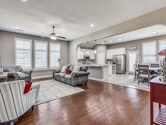 5th image of 7432 San Jacinto Trl