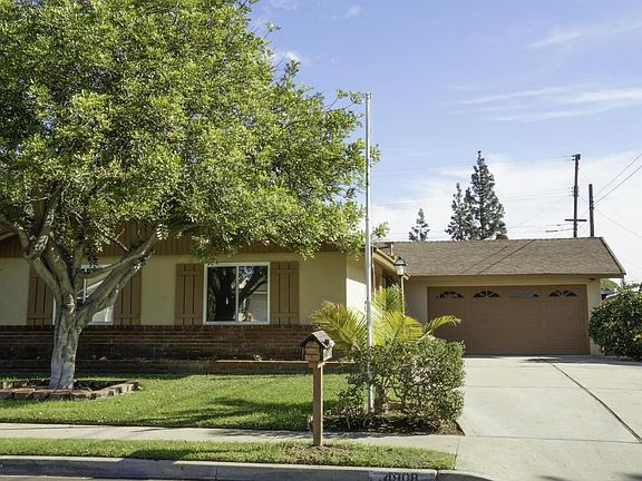3rd image of 4908 N Nearglen Ave