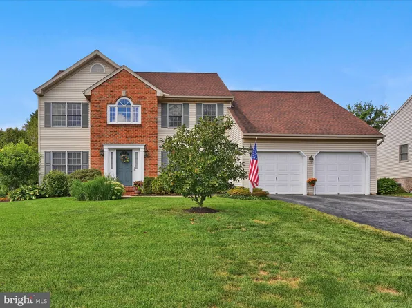 1041 Hunsicker Rd, Lancaster, PA 17601