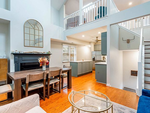 5th image of 3248 N Seminary Ave #3