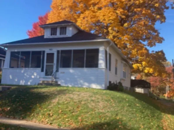 1401 Remey Ave, Burlington, IA 52601
