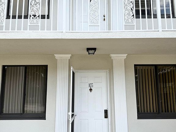 3rd image of 6193 Balboa Circle #103