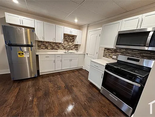 9645 S Avenue L #2F — Photo 7