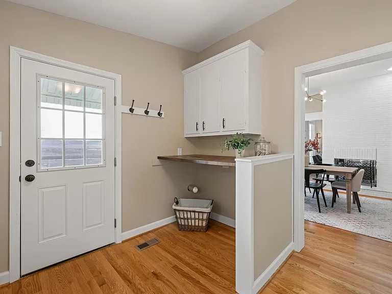 2502 Englewood Ave — Photo 19