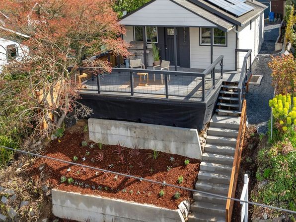 7738 14th Avenue SW, Seattle, WA 98106
