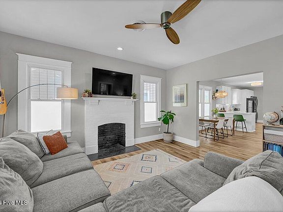 5th image of 307 S 17th Street