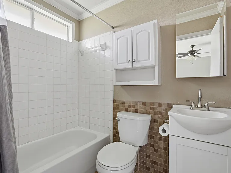 14910 Mossycup Ln — Photo 11