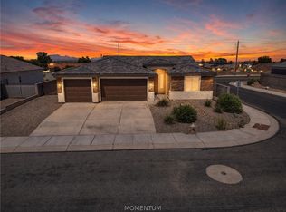 3621 Oak Cliffs Ave, Kingman, AZ 86401