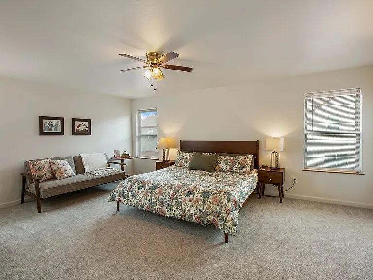 705 Valley View Dr — Photo 20