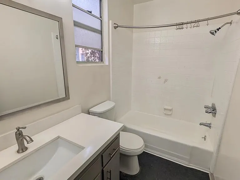 1623 N Formosa Ave #12-90046 — Photo 12