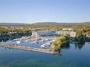 9 Harbour St E #4403 & 4405, Collingwood, ON L9Y 5C1