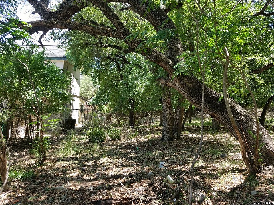 2nd image of 1906 Pipestone Dr LOT 11
