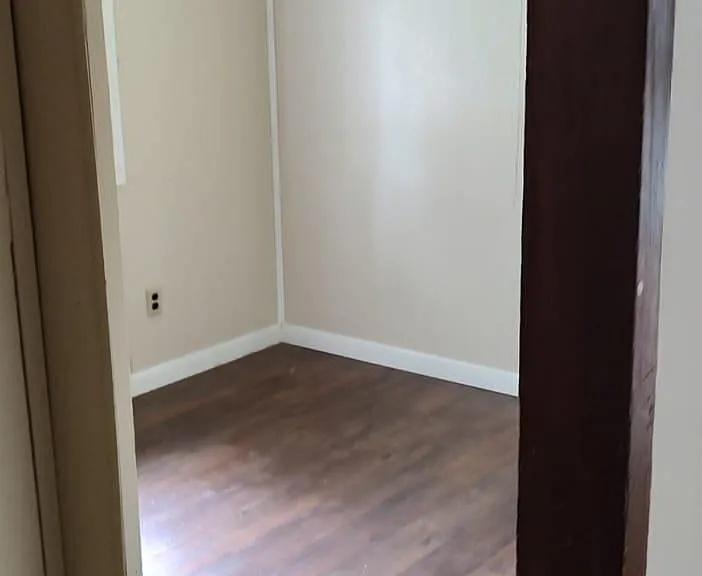 328 State St — Photo 5