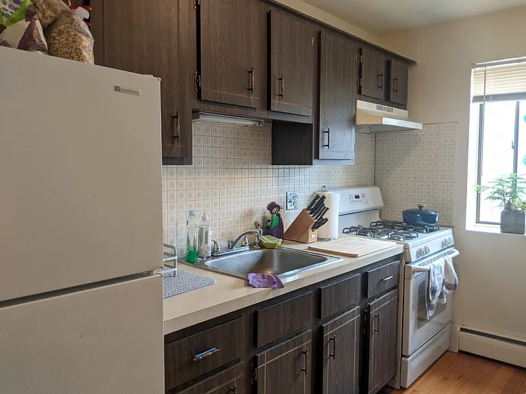12 Cameron Ave #11 — Photo 6