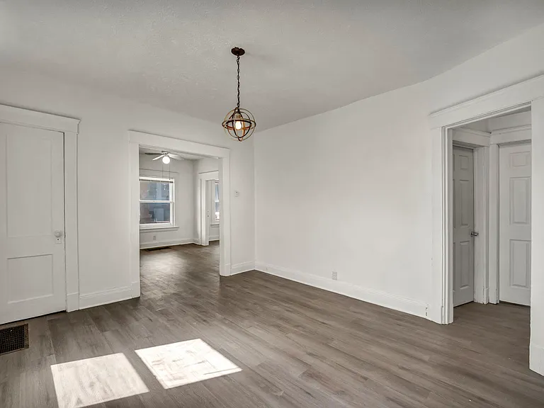 10515 Greenlawn Ave #2 — Photo 3