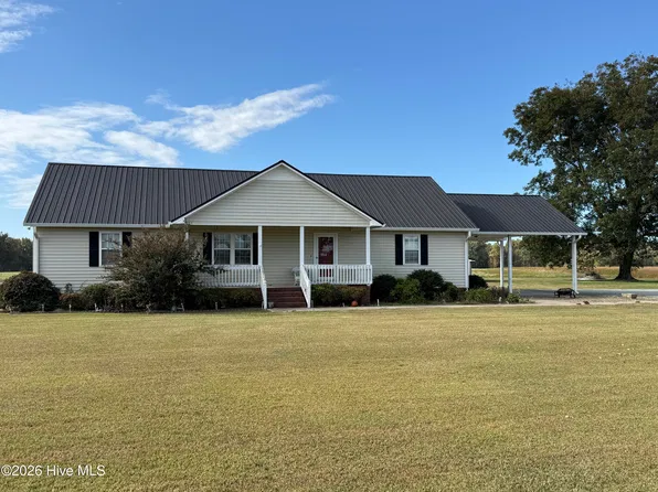 303 White Oak Bridge Road, Mount Olive, NC 28365