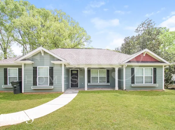 1805 Seayes Rd, Austell, GA 30106
