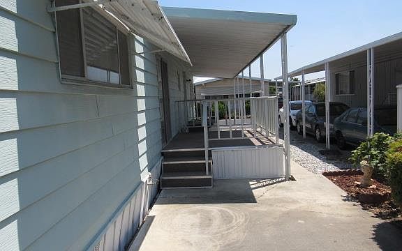 5th image of 1225 Vienna Dr #108