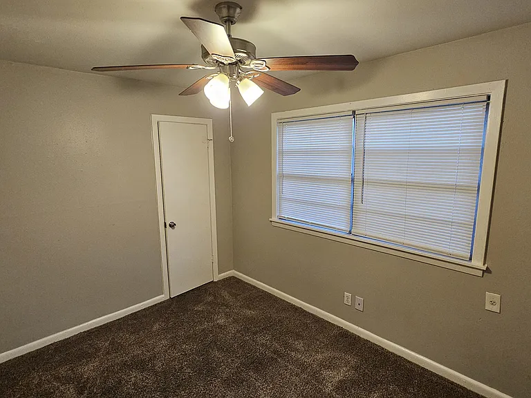 7325 Boggess Rd — Photo 11