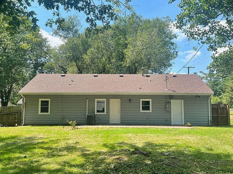 1202 S Willow Ln — Photo 18