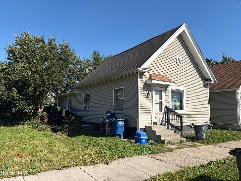 1st image of 317 Dexter St