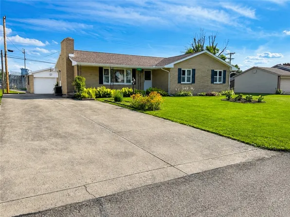 14 Greeneview Dr, Jamestown, OH 45335