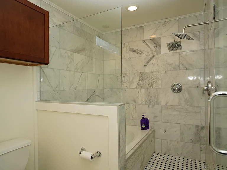 Main bathroom