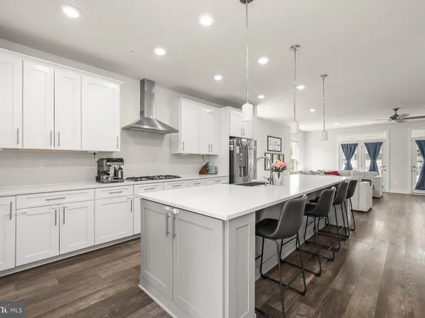 10911 Beckenham St, Baltimore, MD 21220