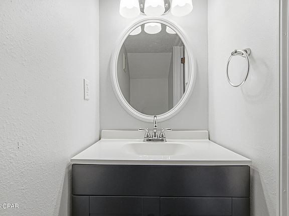 5th image of 3980 Quail Ct