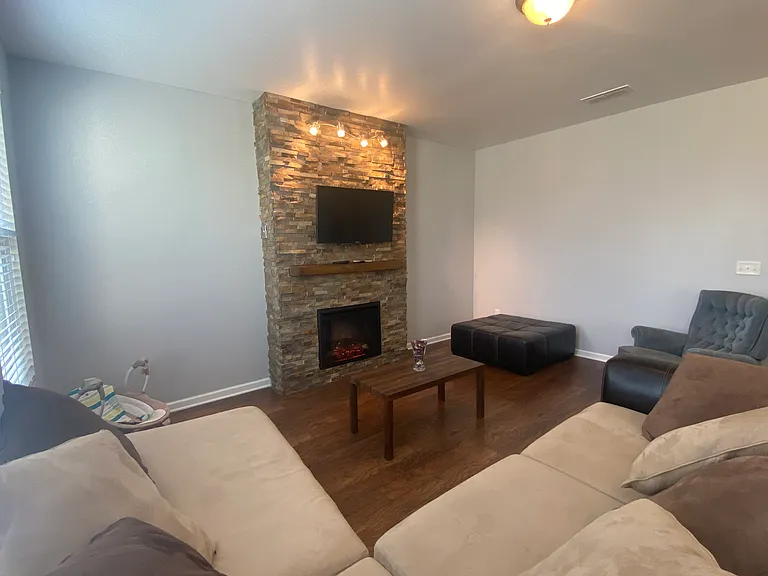 2429 Miranda Dr — Photo 13