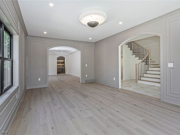 5th image of 2613 Brentwood Rd