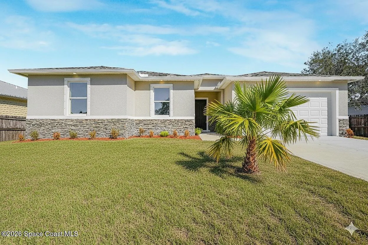 4 bed, 2.5 bath, 2171 sqft, $2,600 — Photo 1