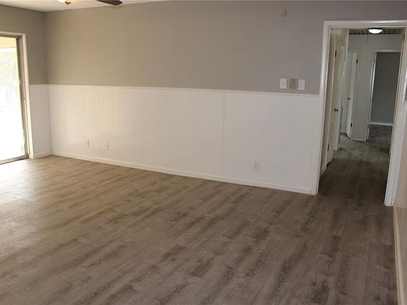 3rd image of 318 N Brighton Ave