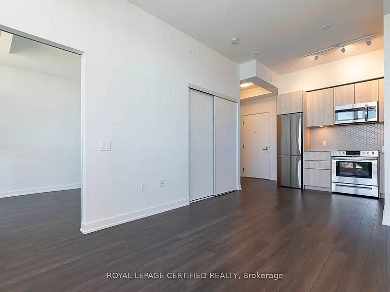 30 Ordnance St #2805 — Photo 5