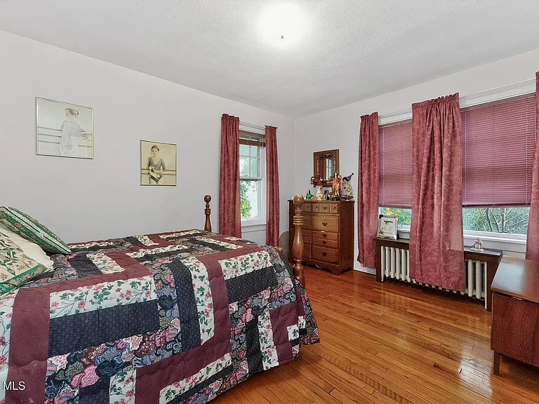 1450 Baker Ave — Photo 27