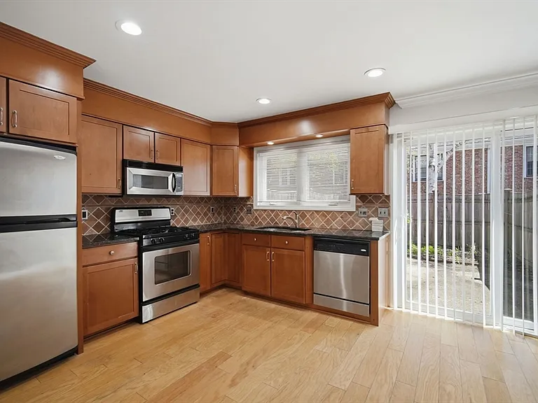1155 Dickinson St #1155 — Photo 3