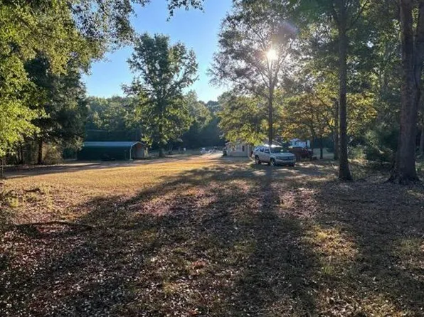 510 Rock Quarry Dr, Danielsville, GA 30633
