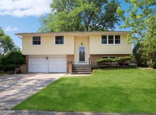 1213 Somerset Ln, Schaumburg, IL 60193