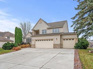 9101 Cambridge Rd, Woodbury, MN 55125