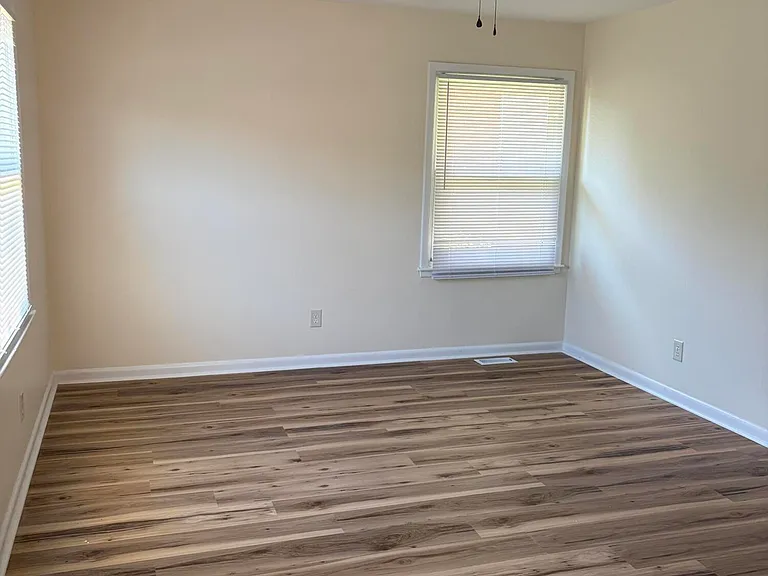 2313 Fust Ave — Photo 5