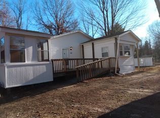 2996 N 1st St, White Cloud, MI 49349