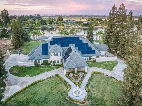 11806 E Santa Ana Ave, Clovis, CA 93619
