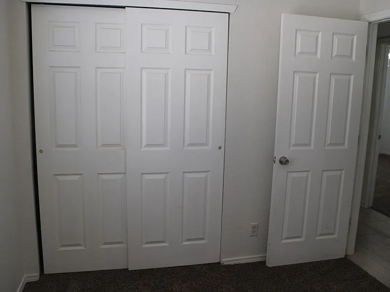 1651 Saint Stephen Pl — Photo 16
