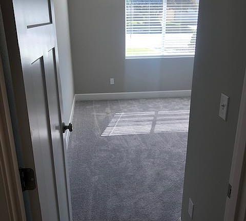 2nd image of 8406 W Canyon Ave